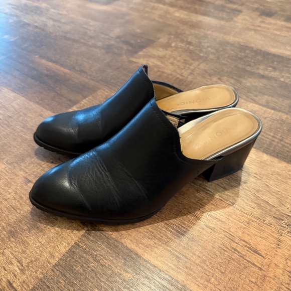 Vionic Claremont Block Heel Mule -Size 7 -Black - Picture 3 of 7